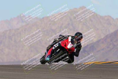 media/Oct-08-2022-SoCal Trackdays (Sat) [[1fc3beec89]]/Turn 9 (1pm)/